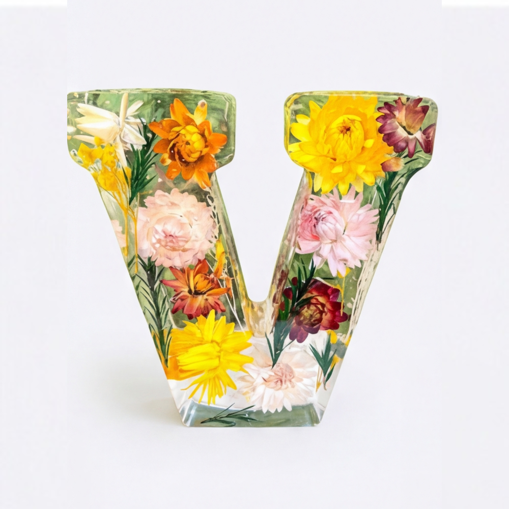 Florenza – Personalized Floral Resin Letter Light