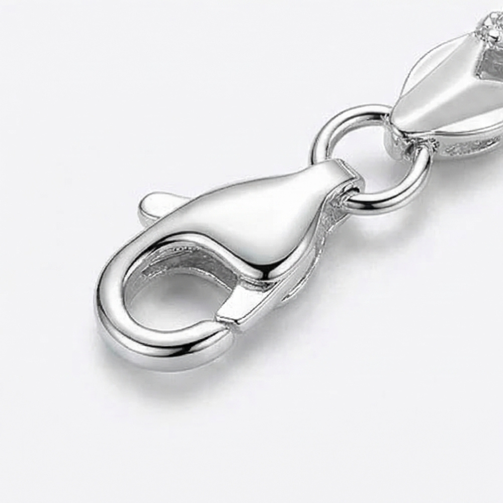 Clovara - Textured Silver Clover Chain Bracelet