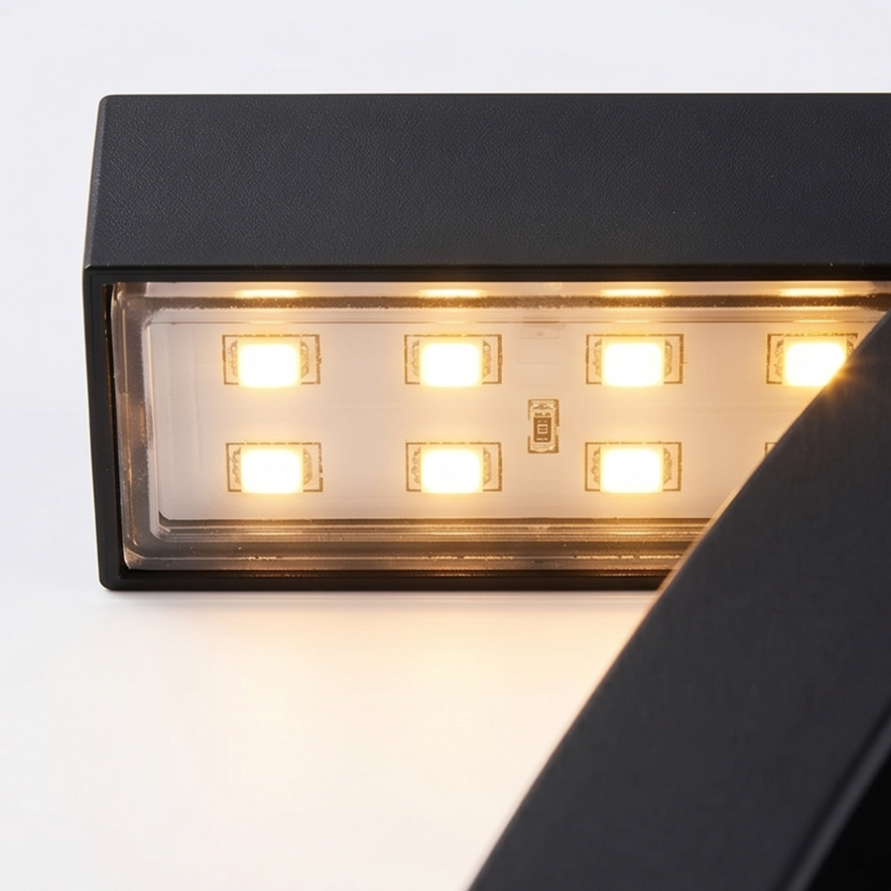 Lumenly – Sculptural Solar Pathway Lights (Set of 4)