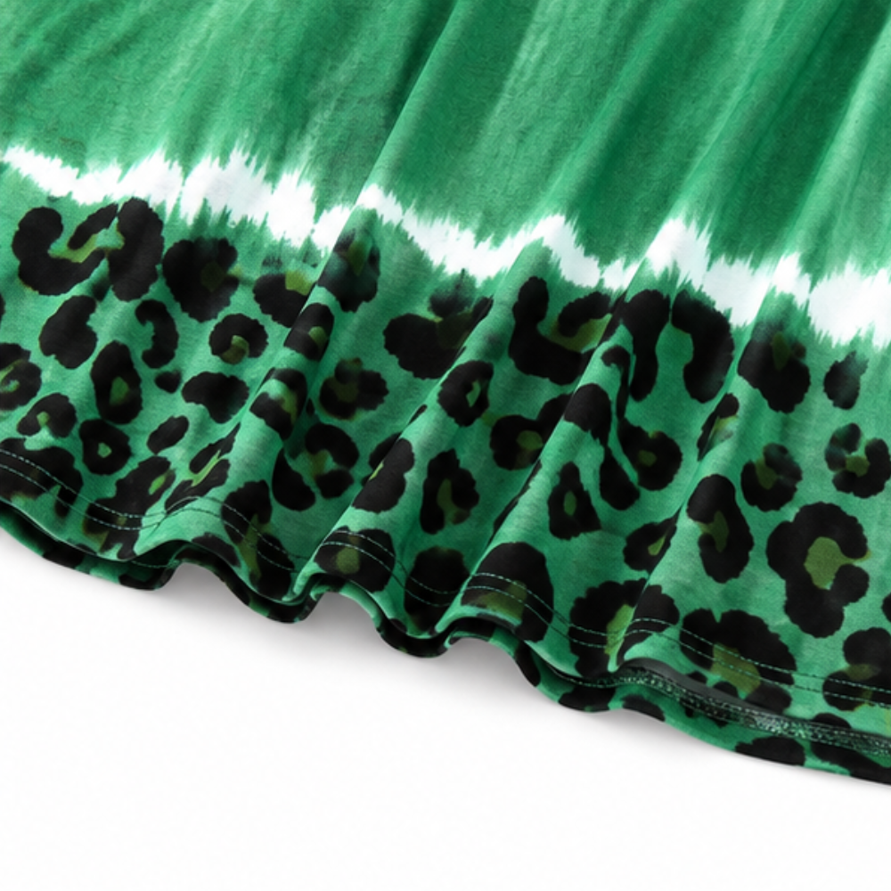 Drapeaux – Tie-Dye Leopard Print V-Neck Knit Dress