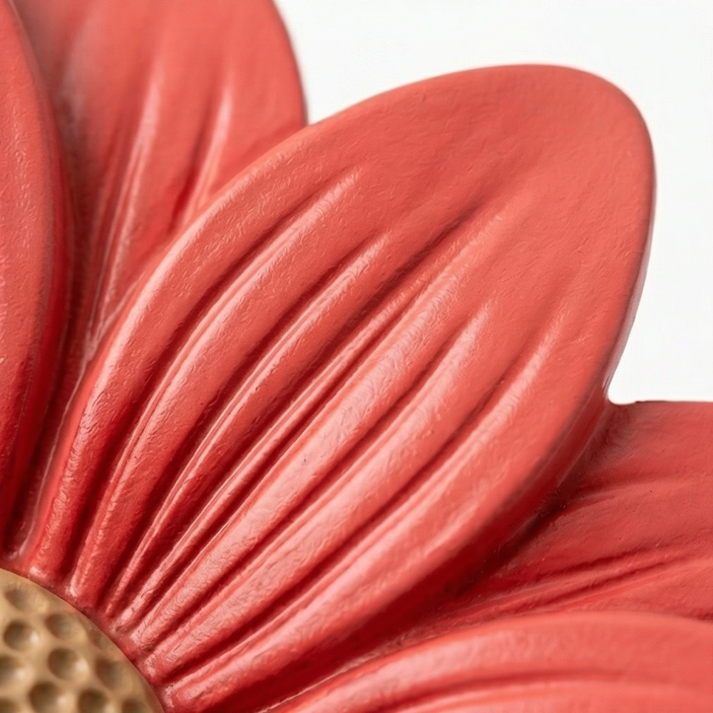 Bloomsip – Flower Shaped Bee Watering Station