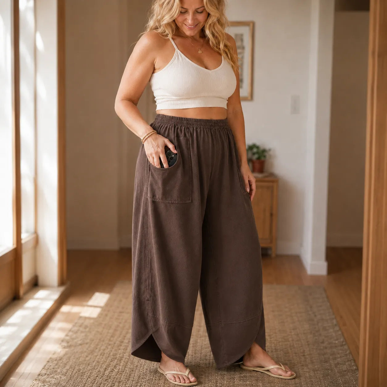 Lounella – Wide Leg Harem Pants with Elastic Waist and Deep Pockets