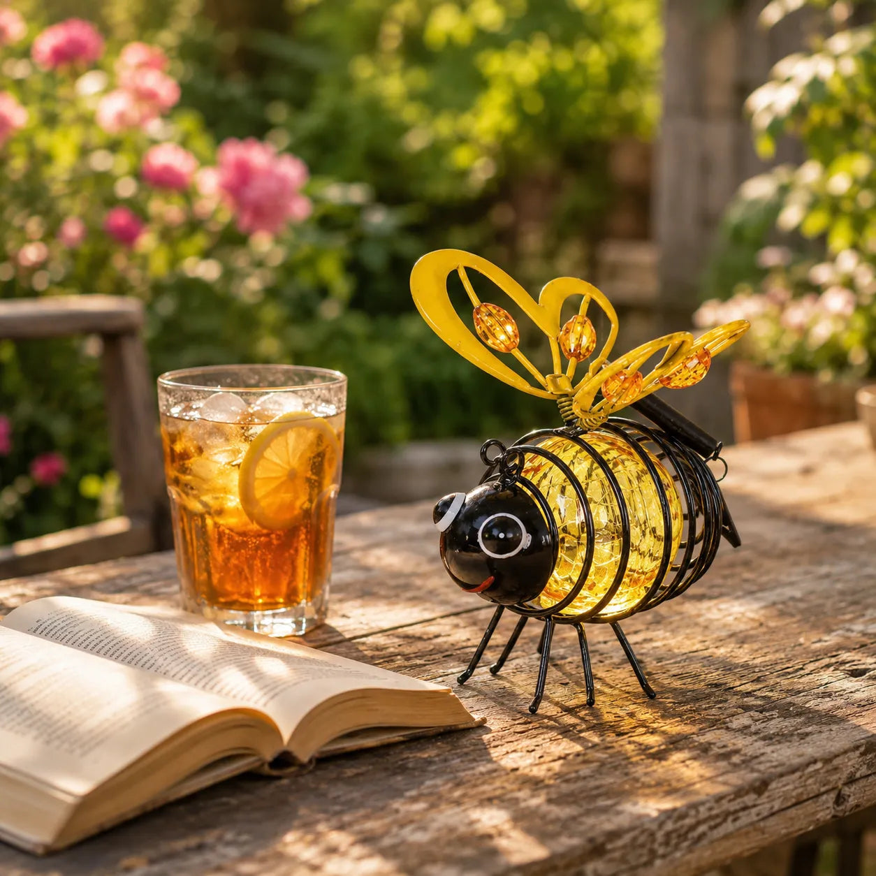 Honeyglow – Solar Bee Garden Light with Amber Glow, Weatherproof Hanging Yard Decor