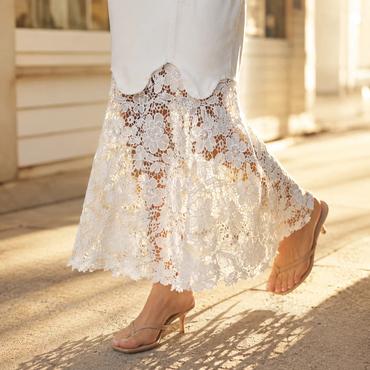 Florenza – Floral lace hem high waist denim maxi skirt with pockets