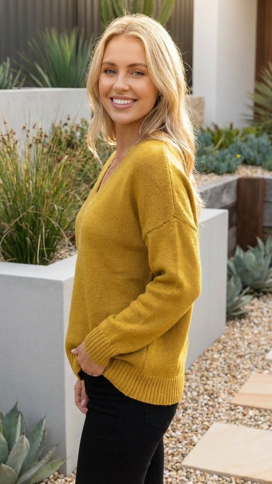 Women’s V-Neck Relaxed Fit Soft Knit Sweater Pullover