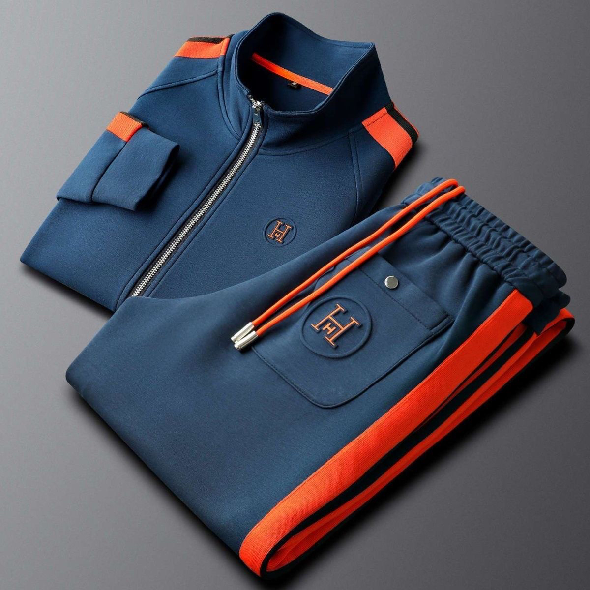 Aventro - Premium Training Suit
