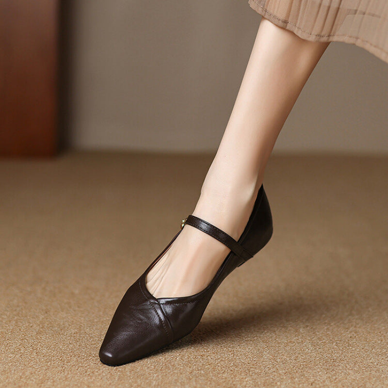AVERY – POINTED TOE MARY JANE FLATS