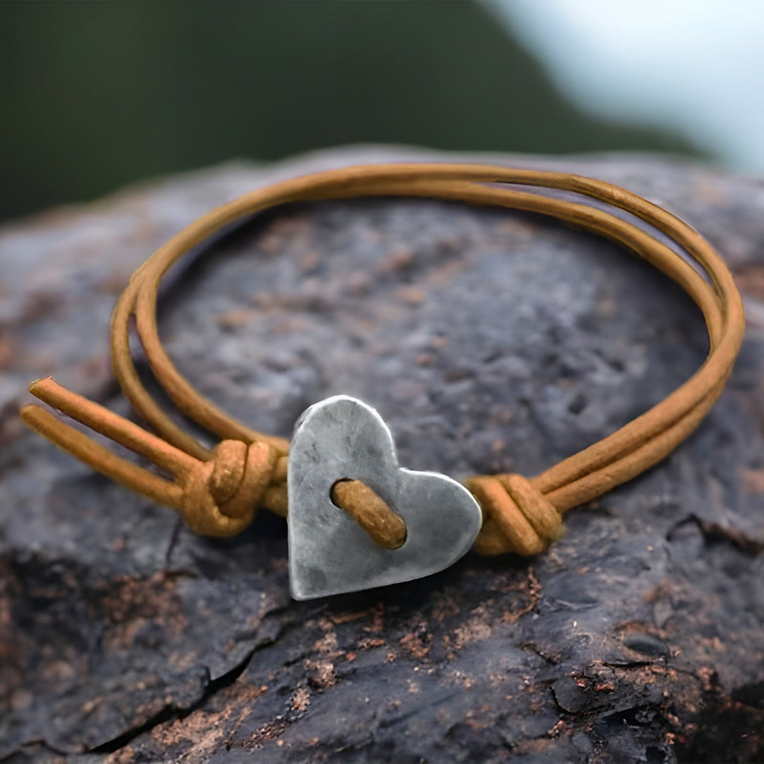 Amoura - Handmade Bracelet with Heart Symbol