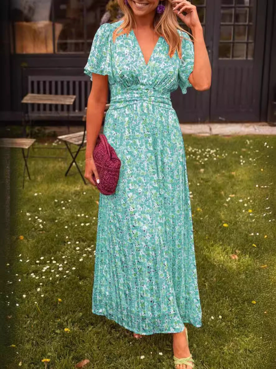Élina – Long flowy dress with floral patterns