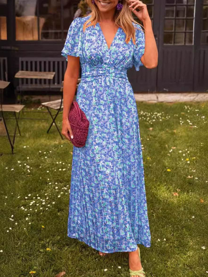 Élina – Long flowy dress with floral patterns