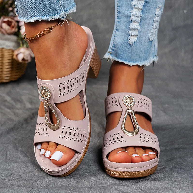 Abby - Orthopaedic Sandals