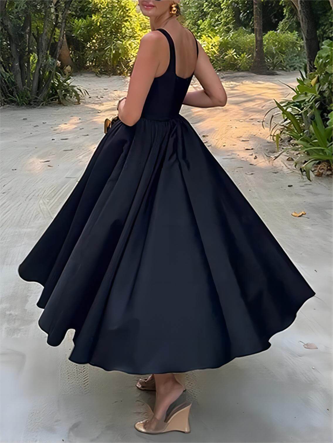 Patricia - Elegant A-Line Midi Dress