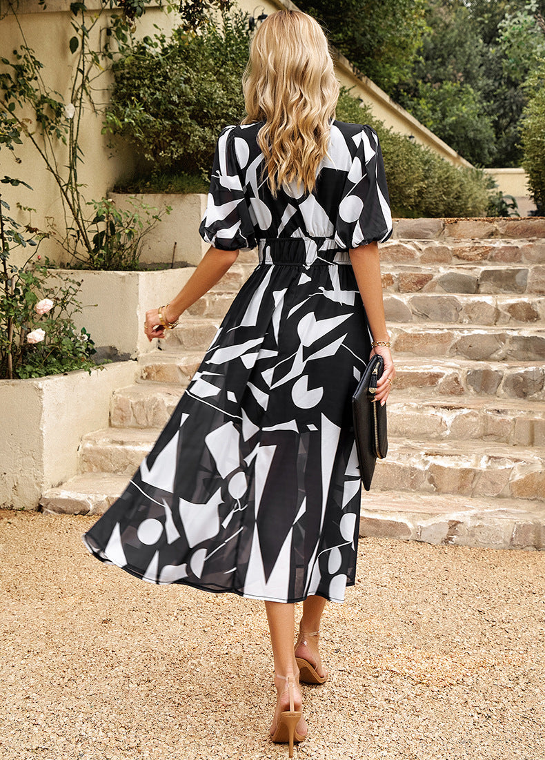 Flore - Elegant Dress with Floral Pattern