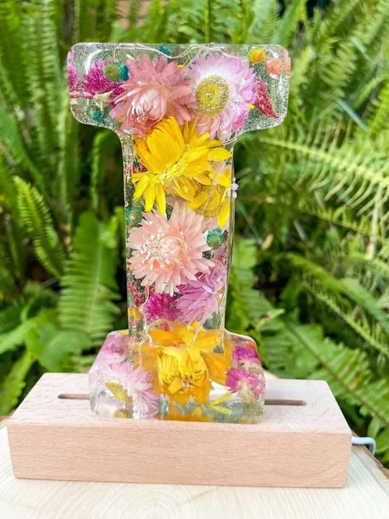Florenza - Personalized Resin Floral Letter Light for Mum