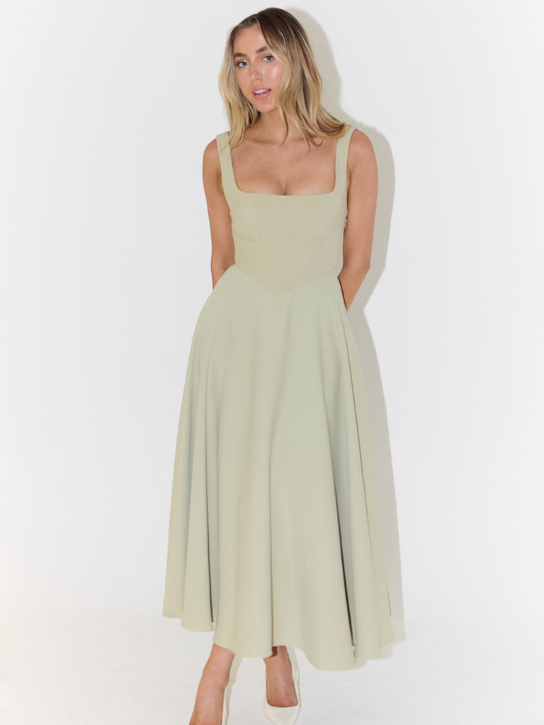 Elegant Midi Dress with Square Neckline - Timeless Flattering Cut