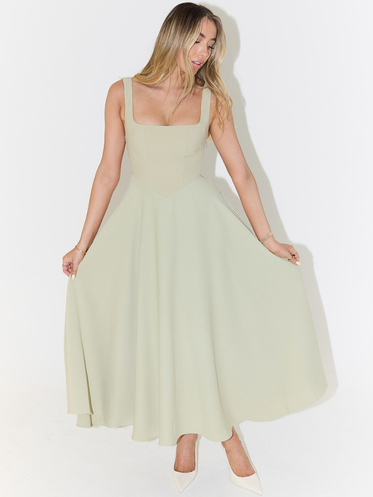 Elegant Midi Dress with Square Neckline - Timeless Flattering Cut