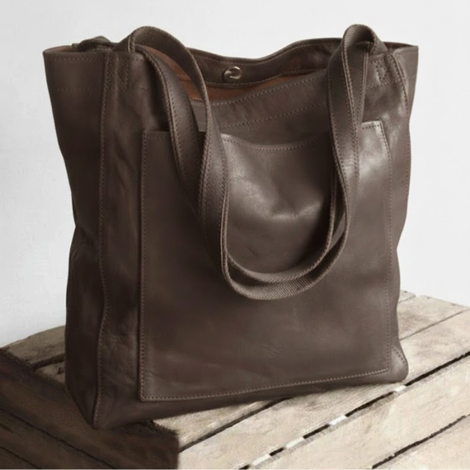 Lorena™ | Modern & Elegant Leather Bag
