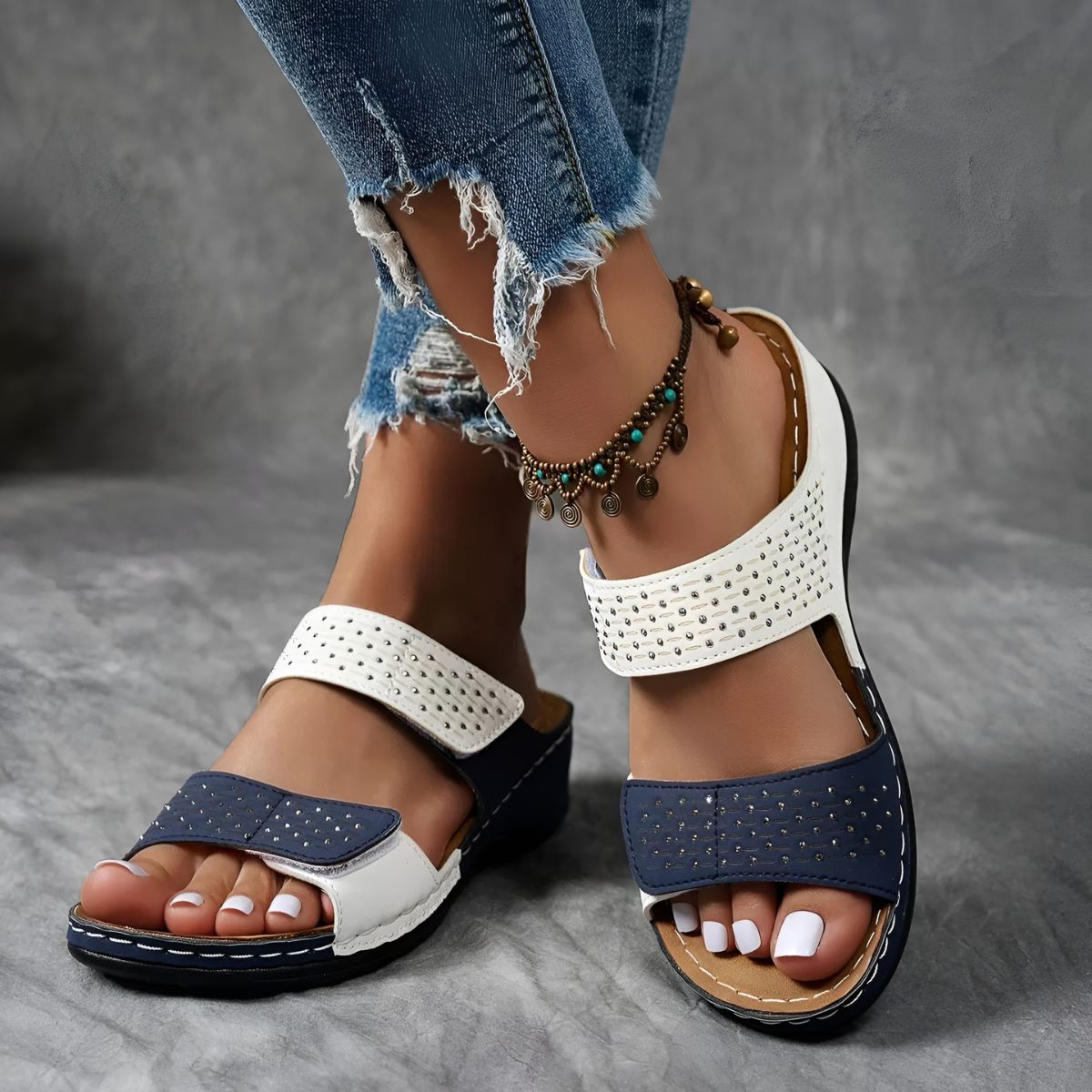Lynn - Elegant Orthopaedic Sandals