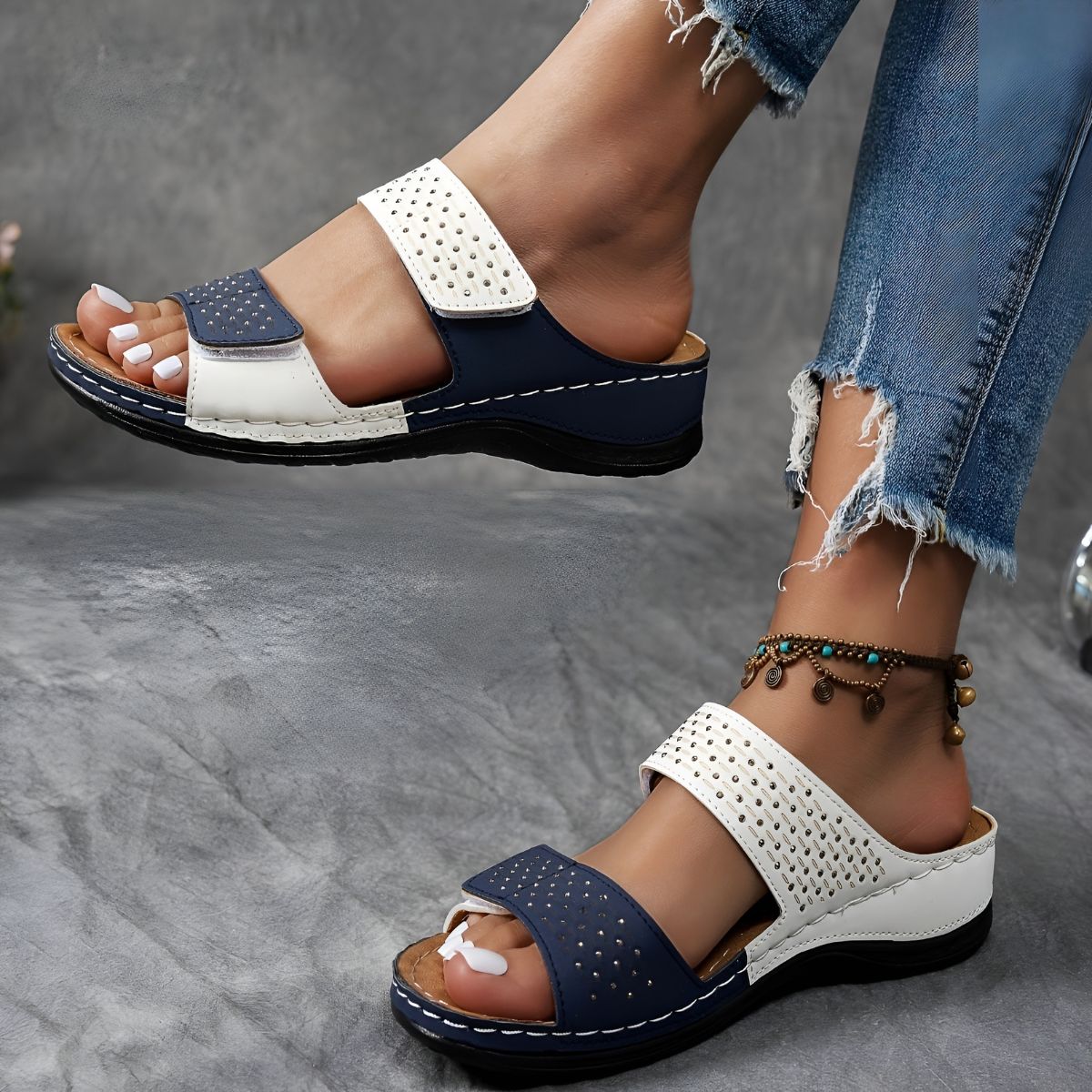 Lynn - Elegant Orthopaedic Sandals