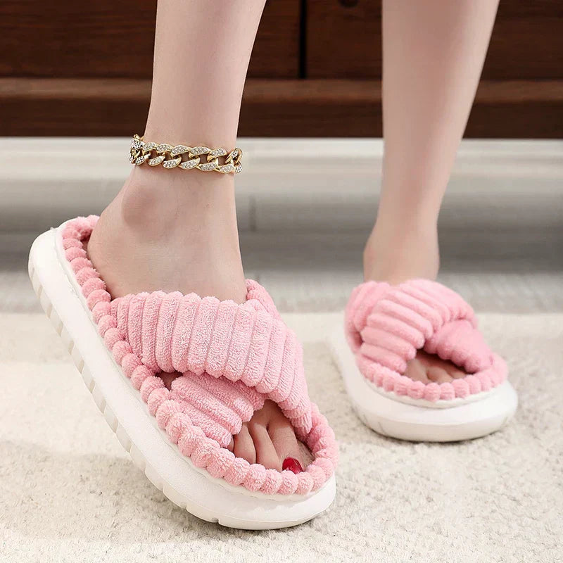 Lush Mellowz Linen Slippers