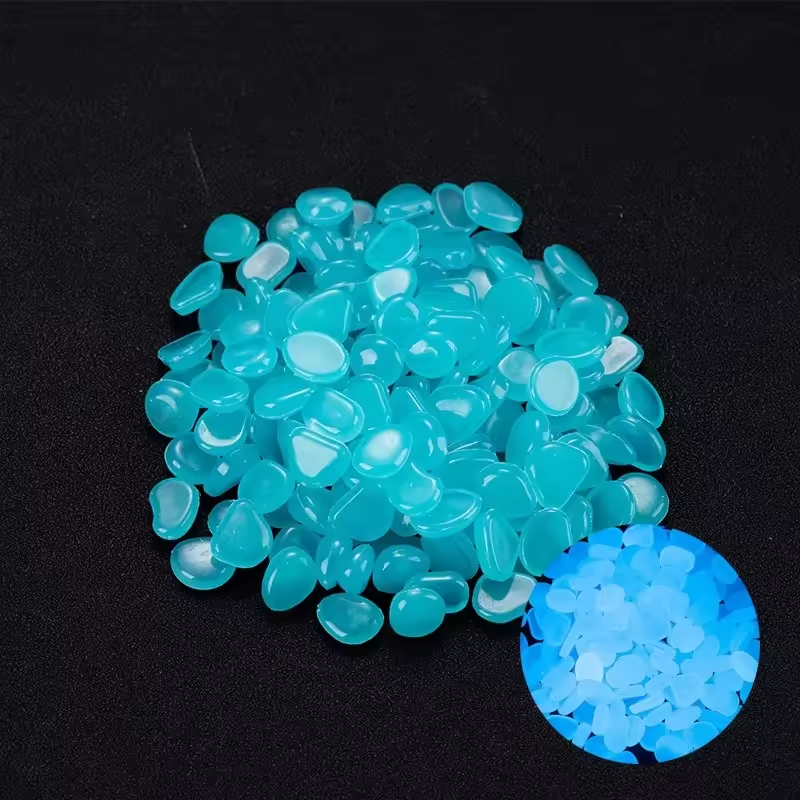 Lumara – Glow in the Dark Garden Stones