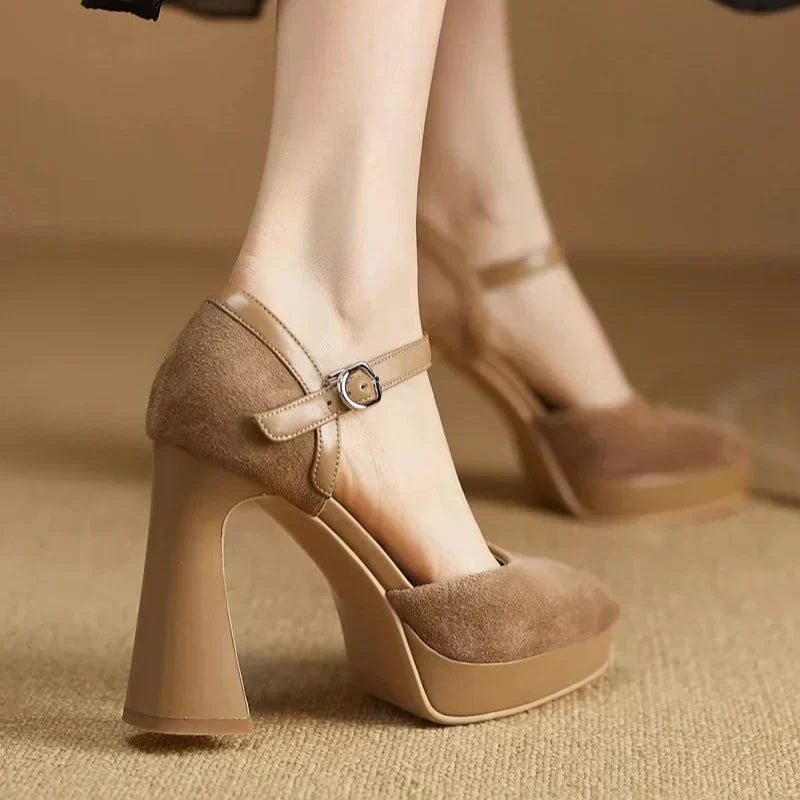 Celeste - Elegant Pumps