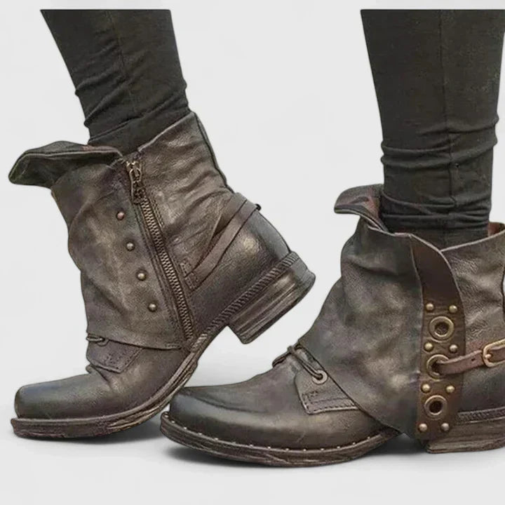 CIARA – VINTAGE ANKLE BOOTS