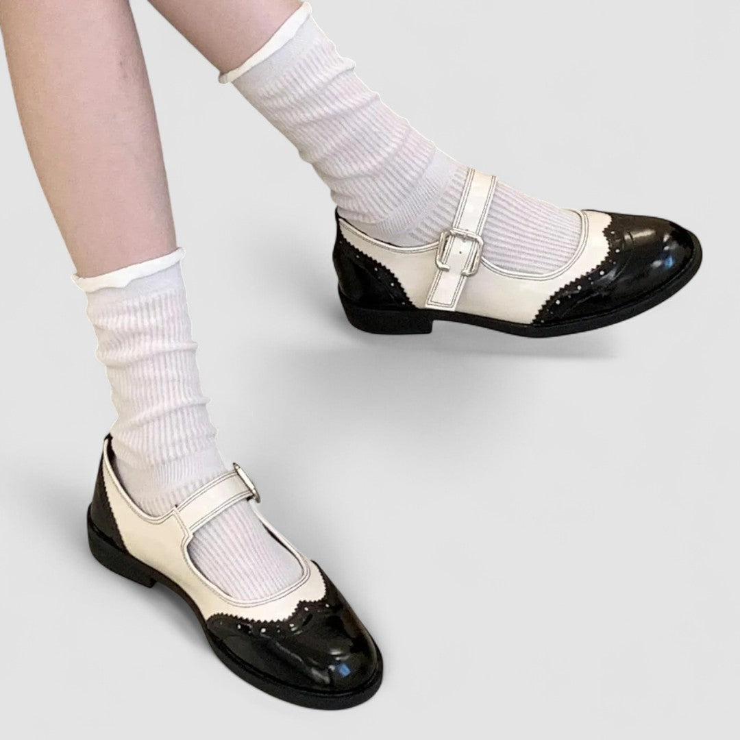 CAITLYN – CLASSIC MARY JANE FLATS