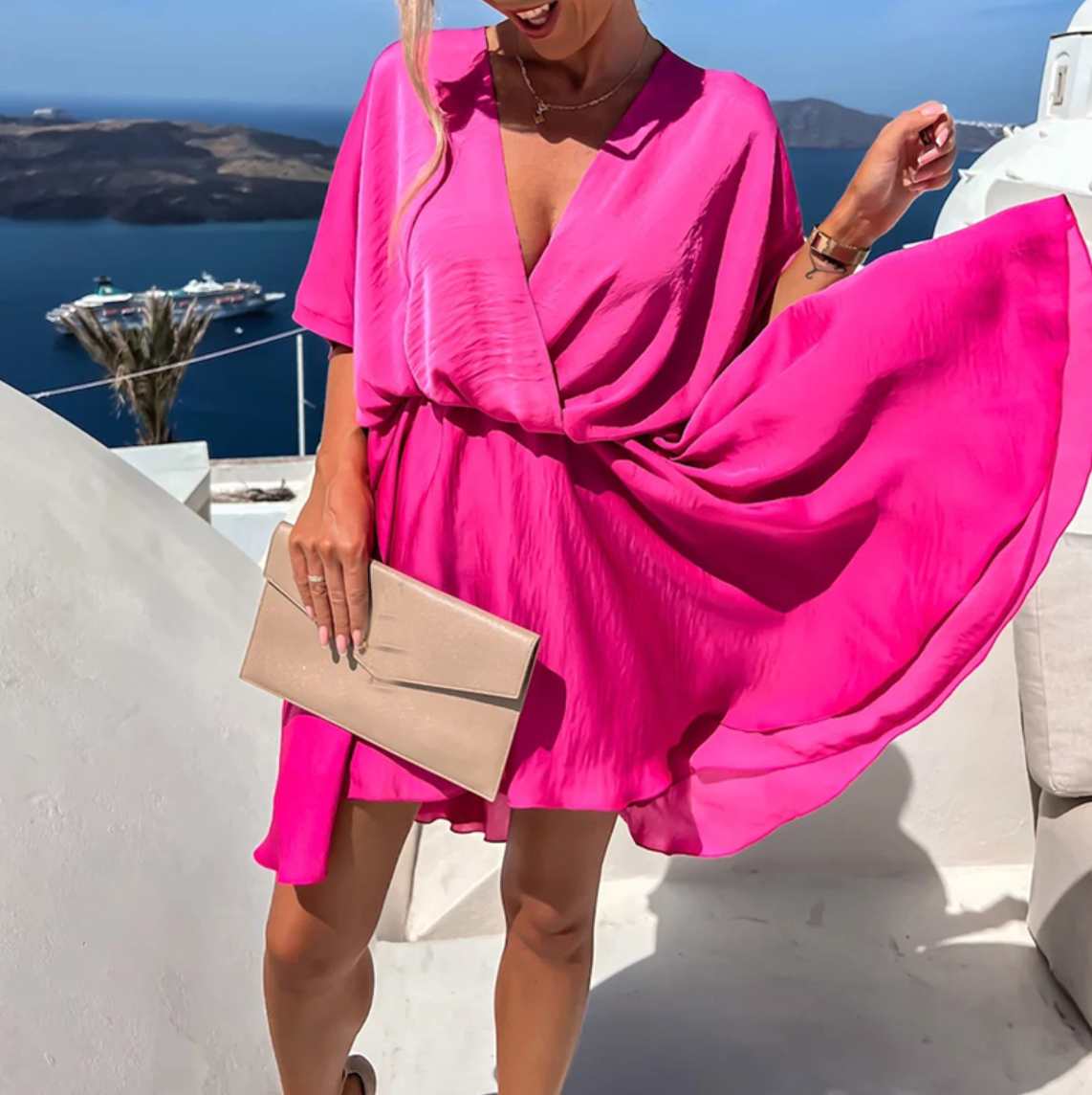Kiana - Chic Flowy Mini Dress