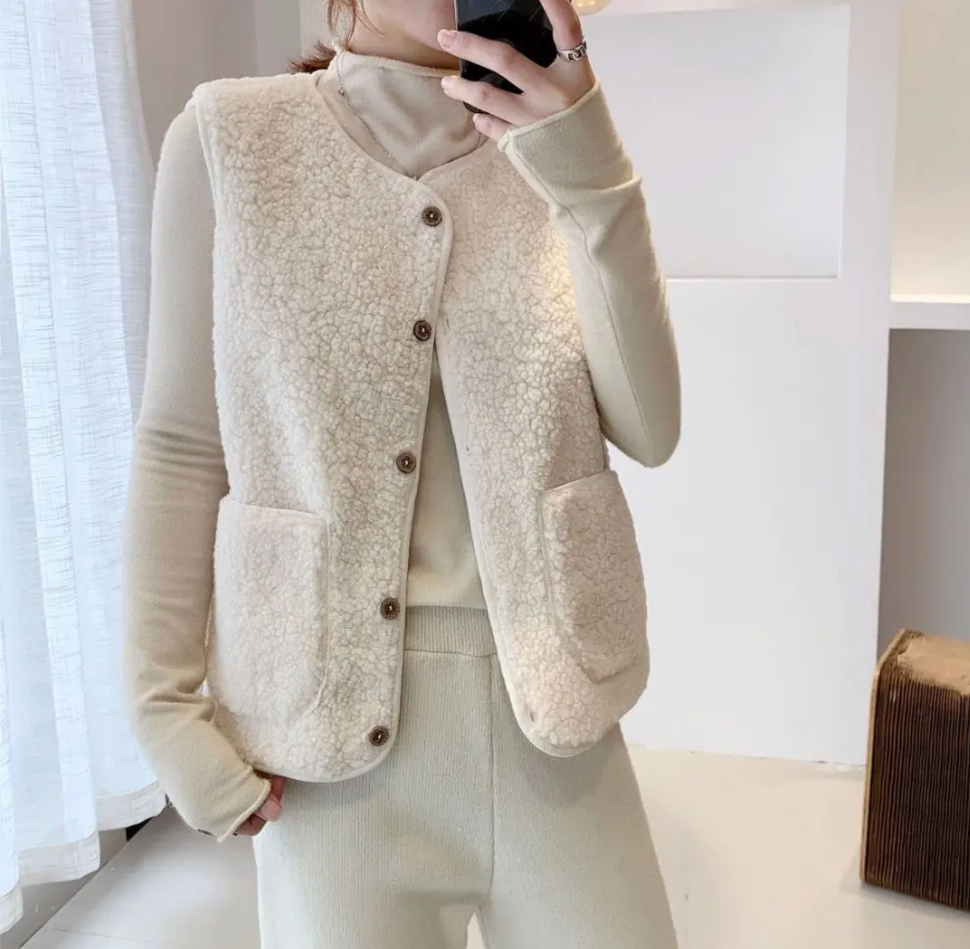 Briah | Elegant Vest