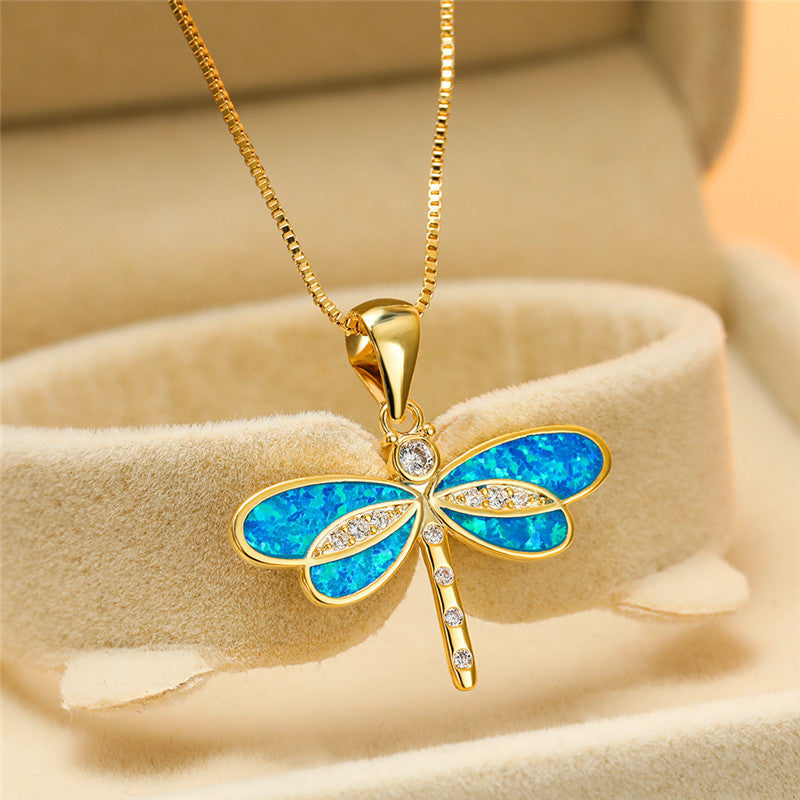 Elunaria – Dragonfly-shaped collar with a sparkling accent