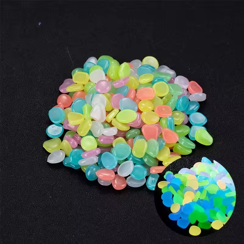 Lumara – Glow in the Dark Garden Stones
