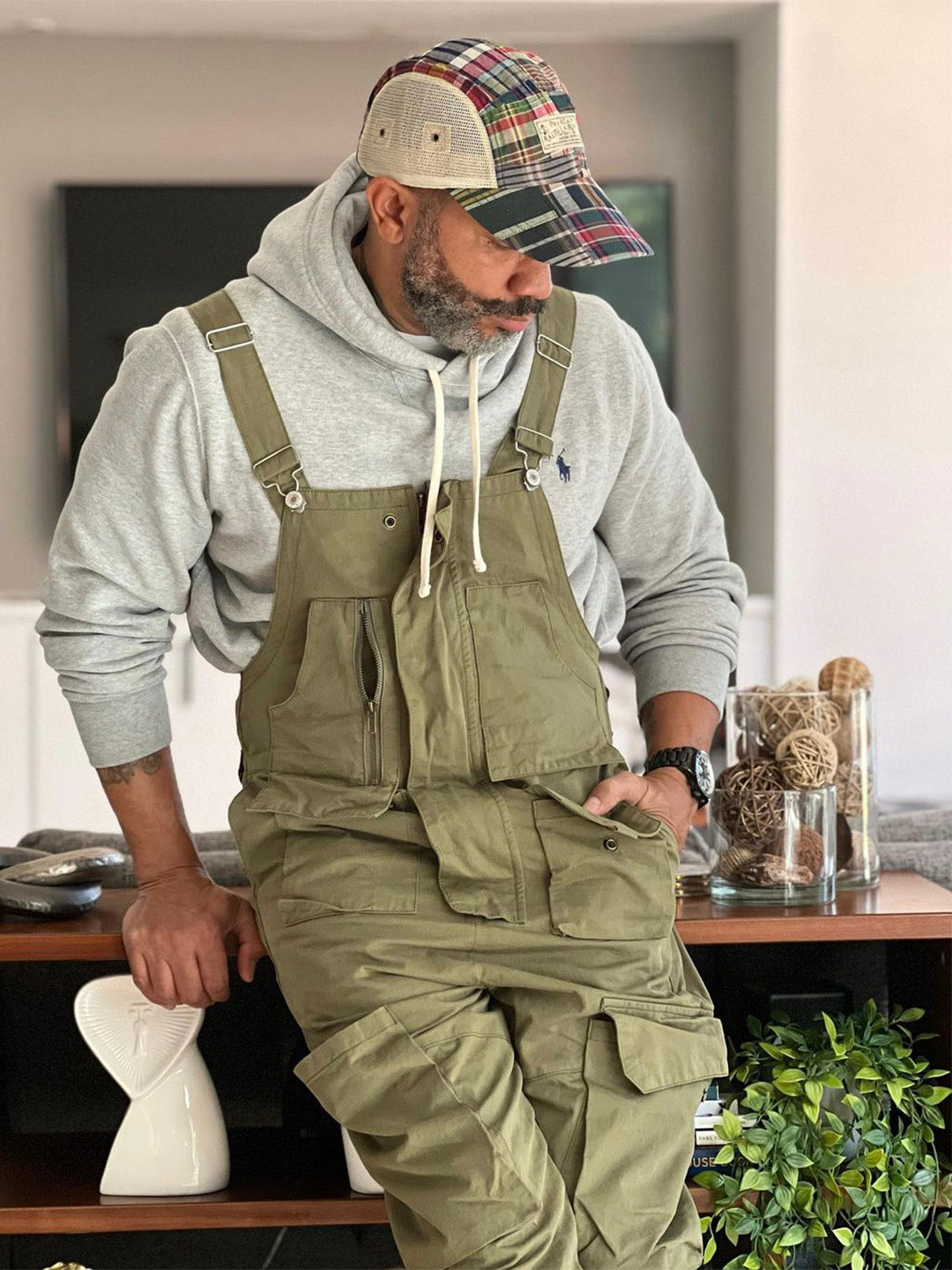 Loose-Fitting Dungarees with Large Pockets and Zip