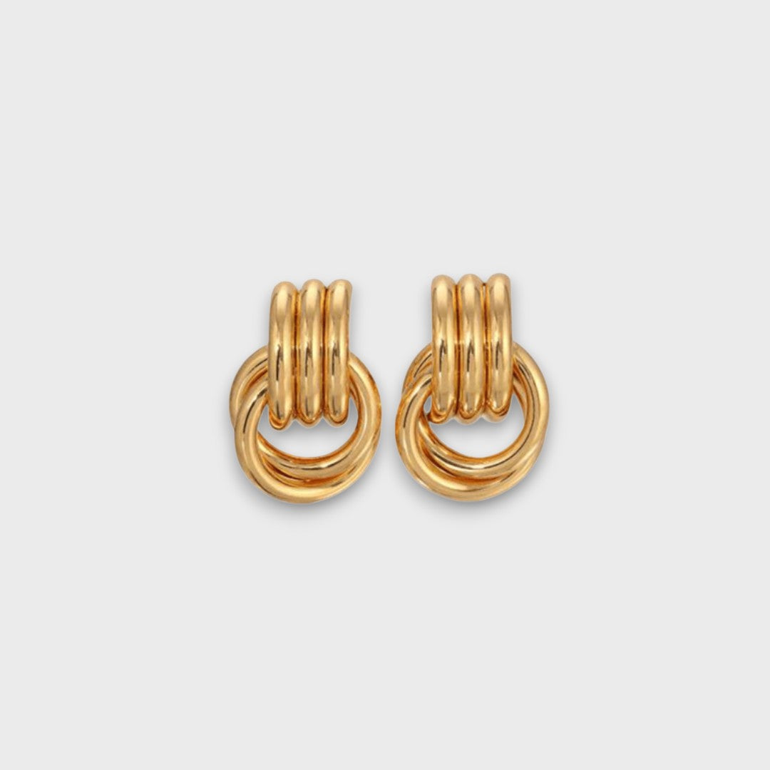 Nela – Knot Earrings in Gold-Plated Filigree