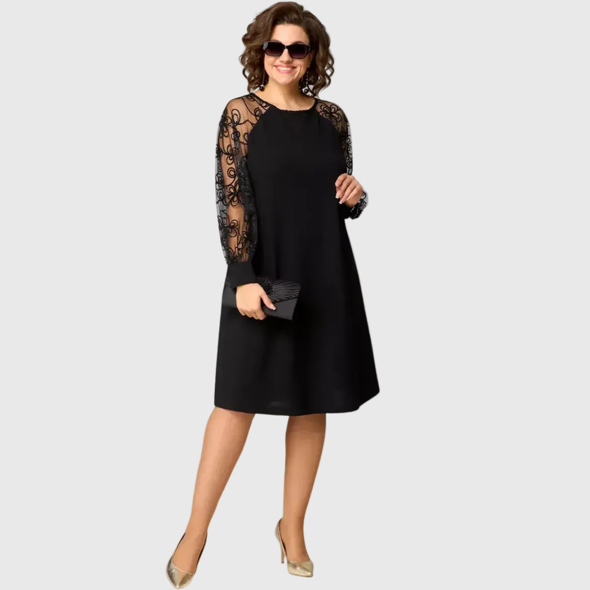 Regina | Elegant and Flowing Dress