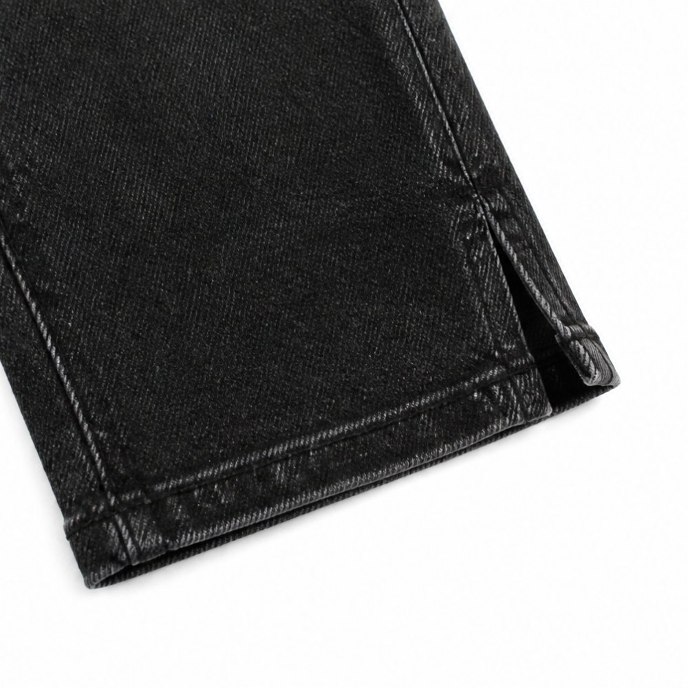 Curvella – Flattering High-Waist Stretch Denim Capris