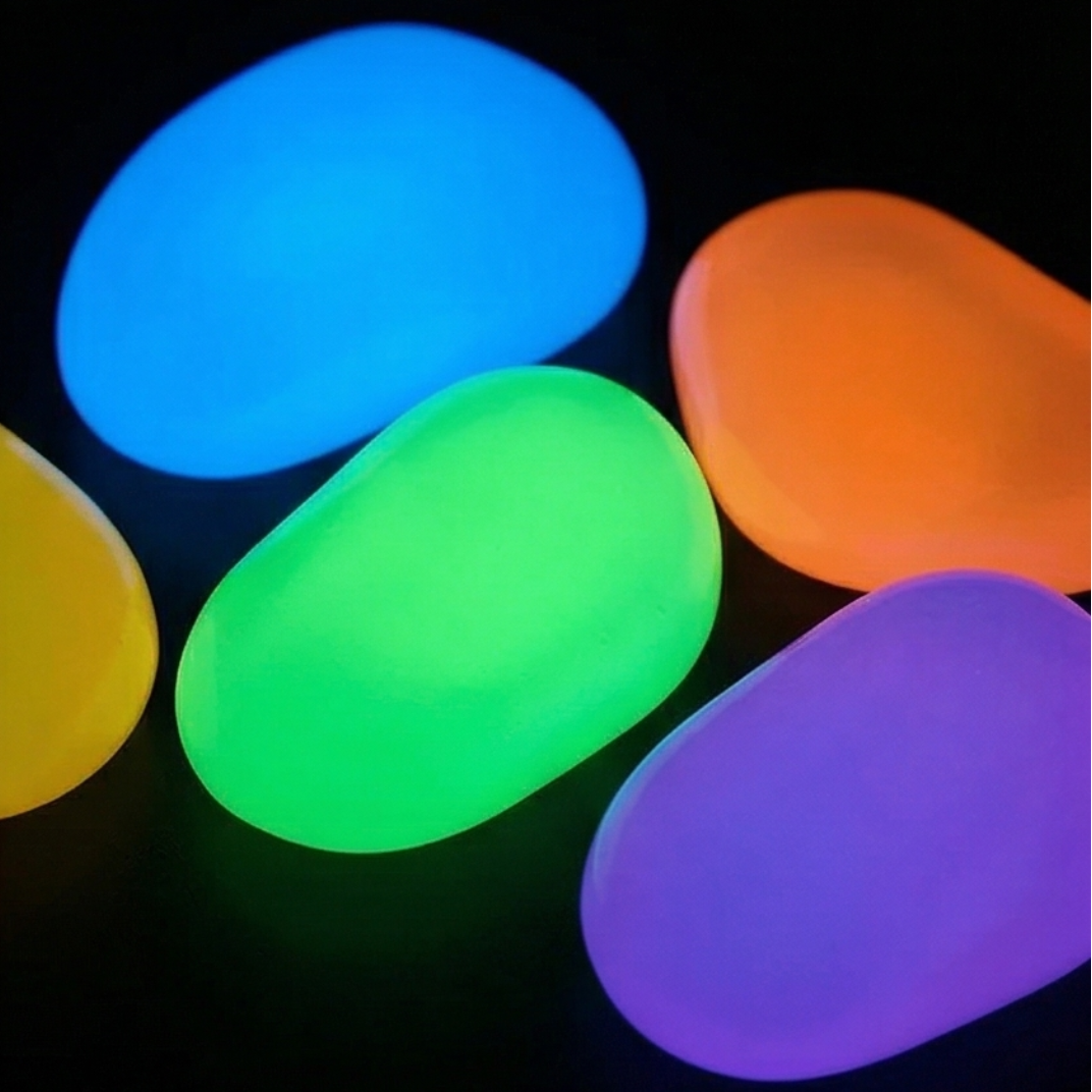 Lumara – Glow in the Dark Garden Stones
