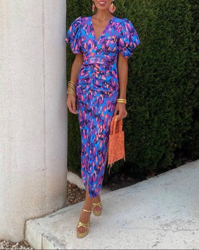 Elegant Midi Dress with Voluminous Sleeves