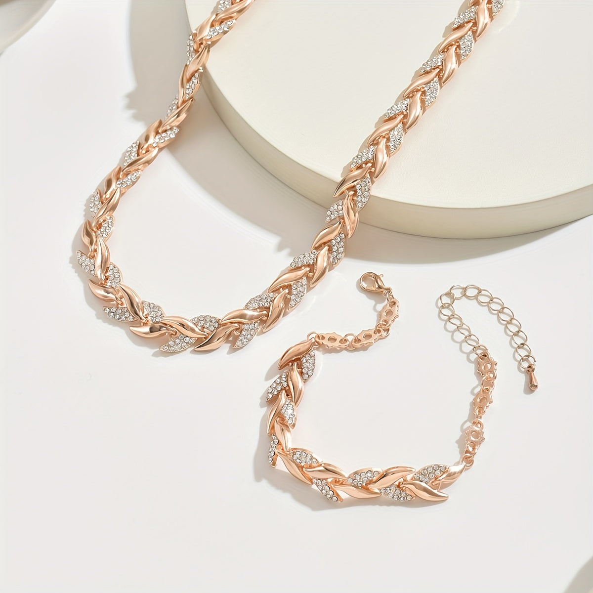 LEÏNA™ | Luxury Leaf Chain Necklace and Bracelet Set