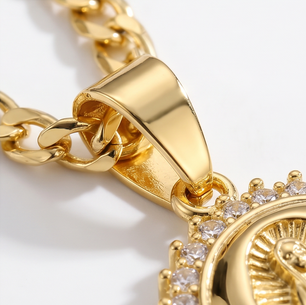 Aluminé – Virgen de Guadalupe Gold Medallion Necklace