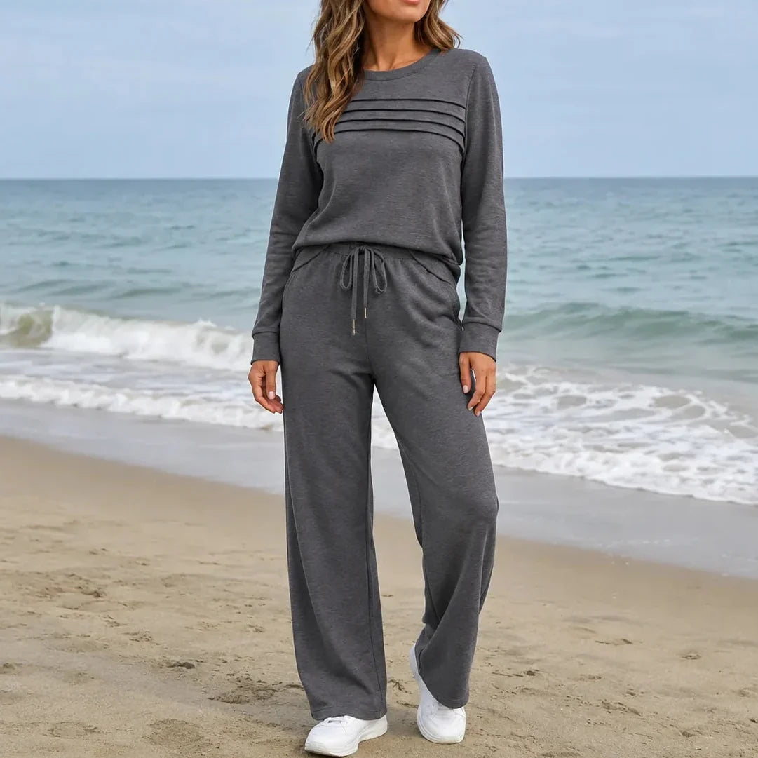 Lounara – Soft-Stretch Lounge Set with Wide-Leg Pants and Pockets