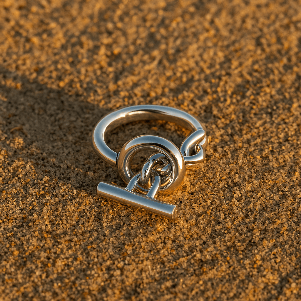Laura Ring – Silver-Plated Steel with Signature Closure