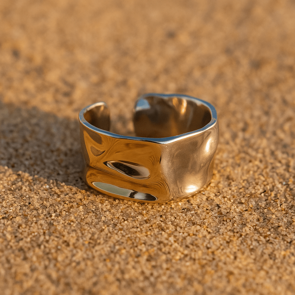 Lucia Ring – Mirror Steel and Solar Fragment