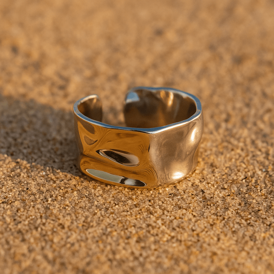 Lucia Ring – Mirror Steel and Solar Fragment