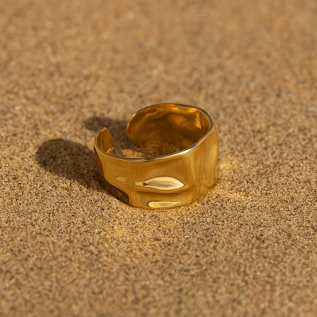 Lucia Ring – Mirror Steel and Solar Fragment