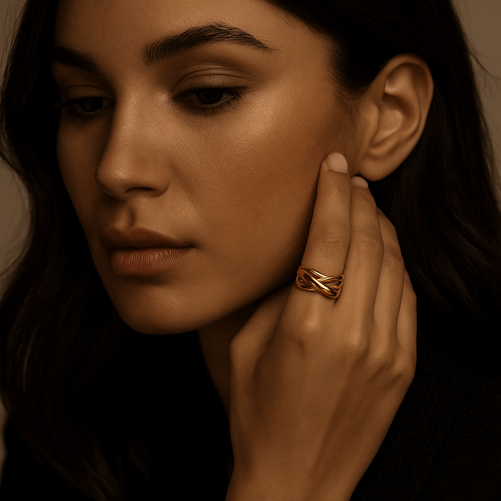 Sogno Ring – 14k Gold-Plated with Crossed Hoops