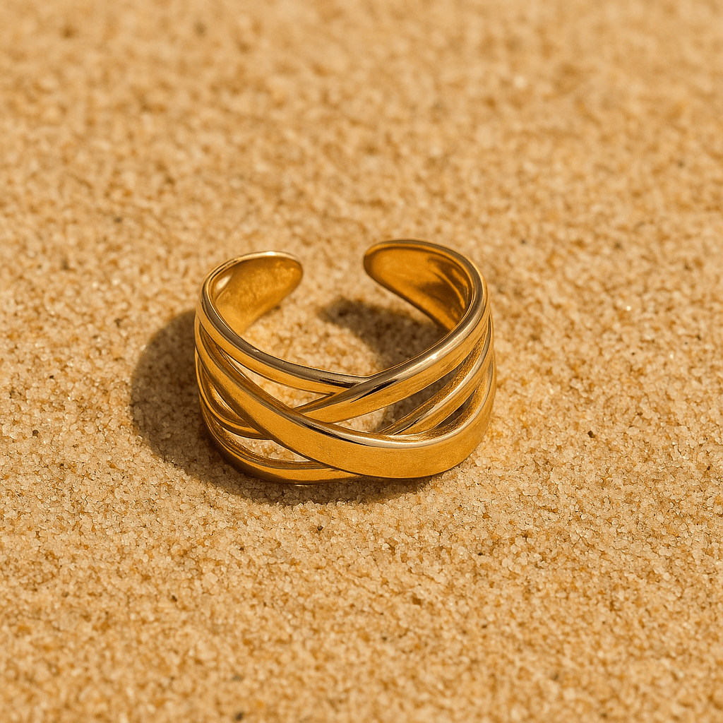 Sogno Ring – 14k Gold-Plated with Crossed Hoops