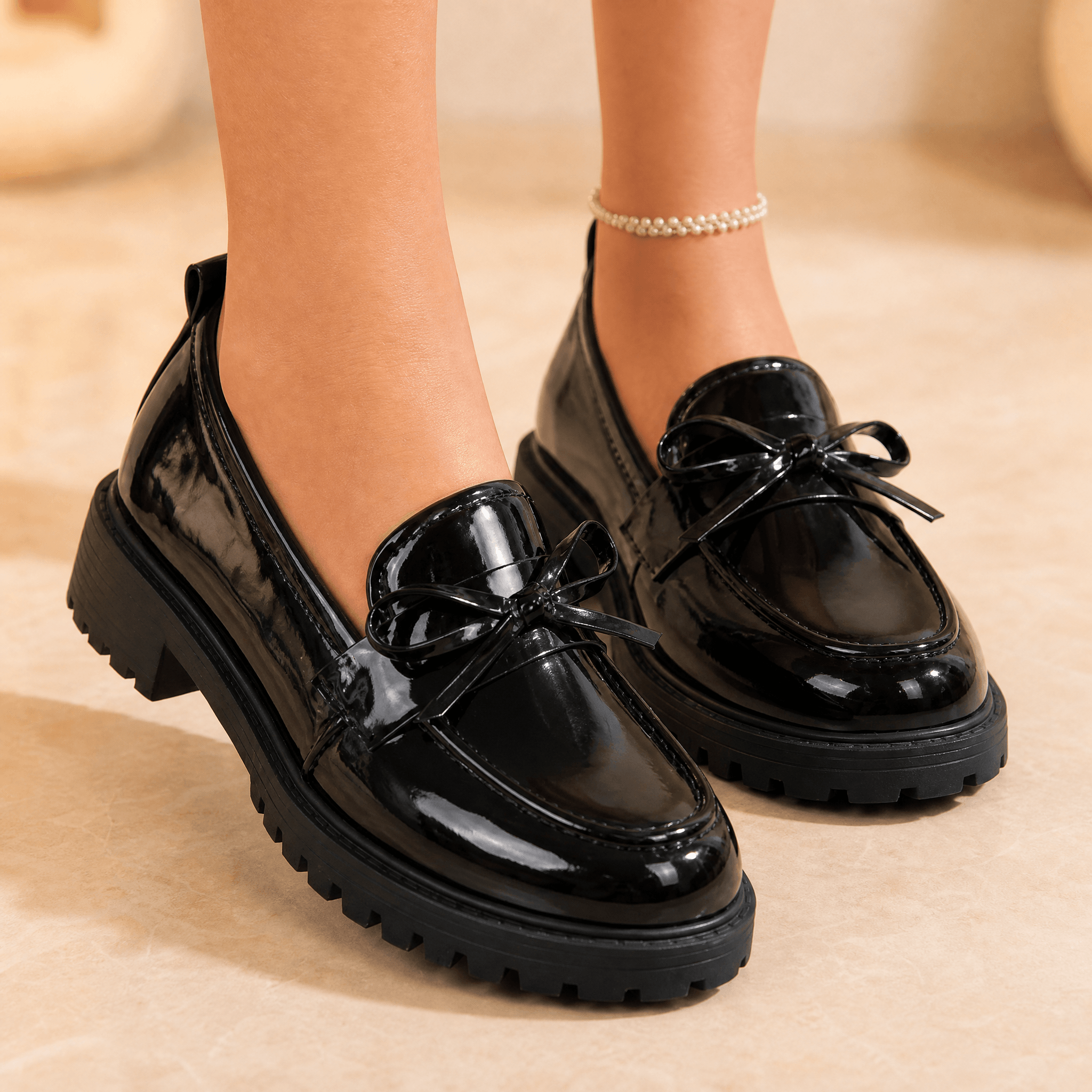 Bowella – Glossy Bow Loafers with Cushioned Platform