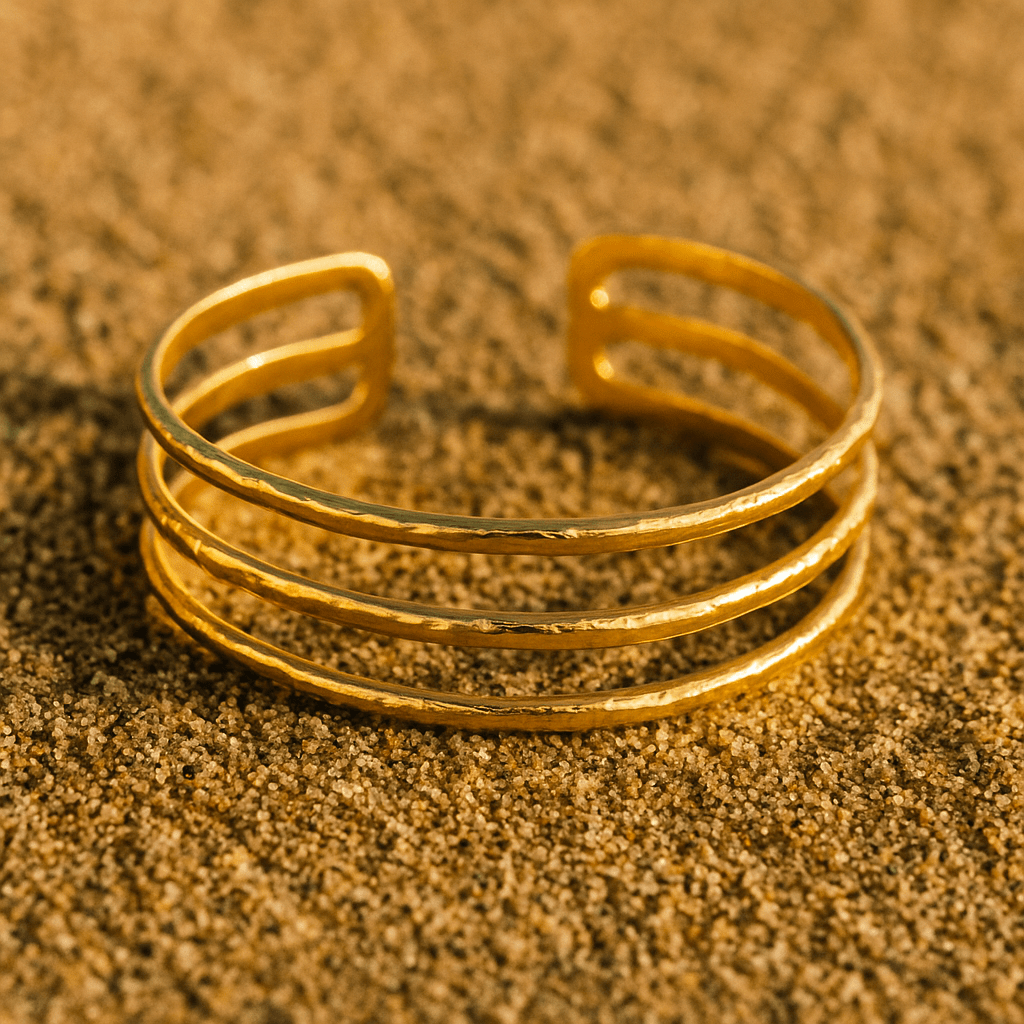 Libertà Bracelet – Gold Hammered Cutout Steel Bracelet