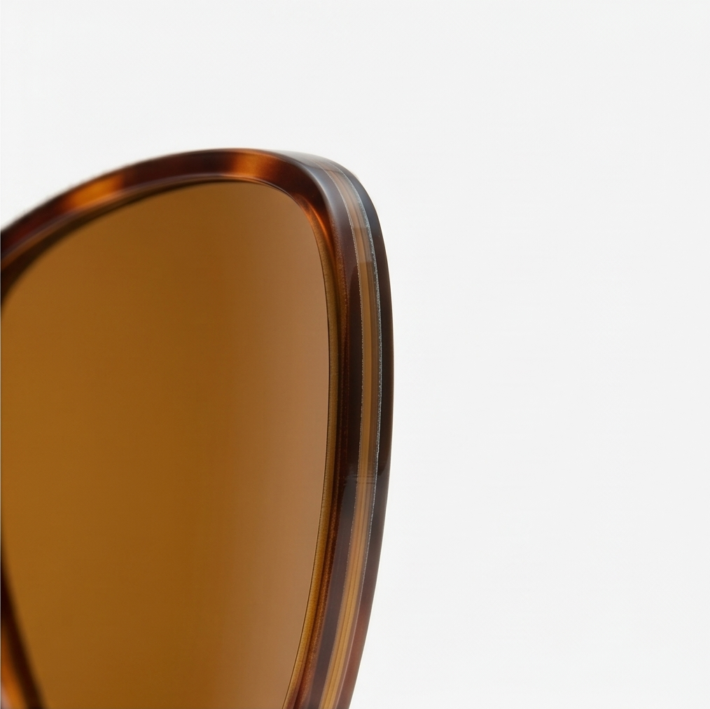 Brighta – Cat-Eye Sunglasses That Fit Over Glasses